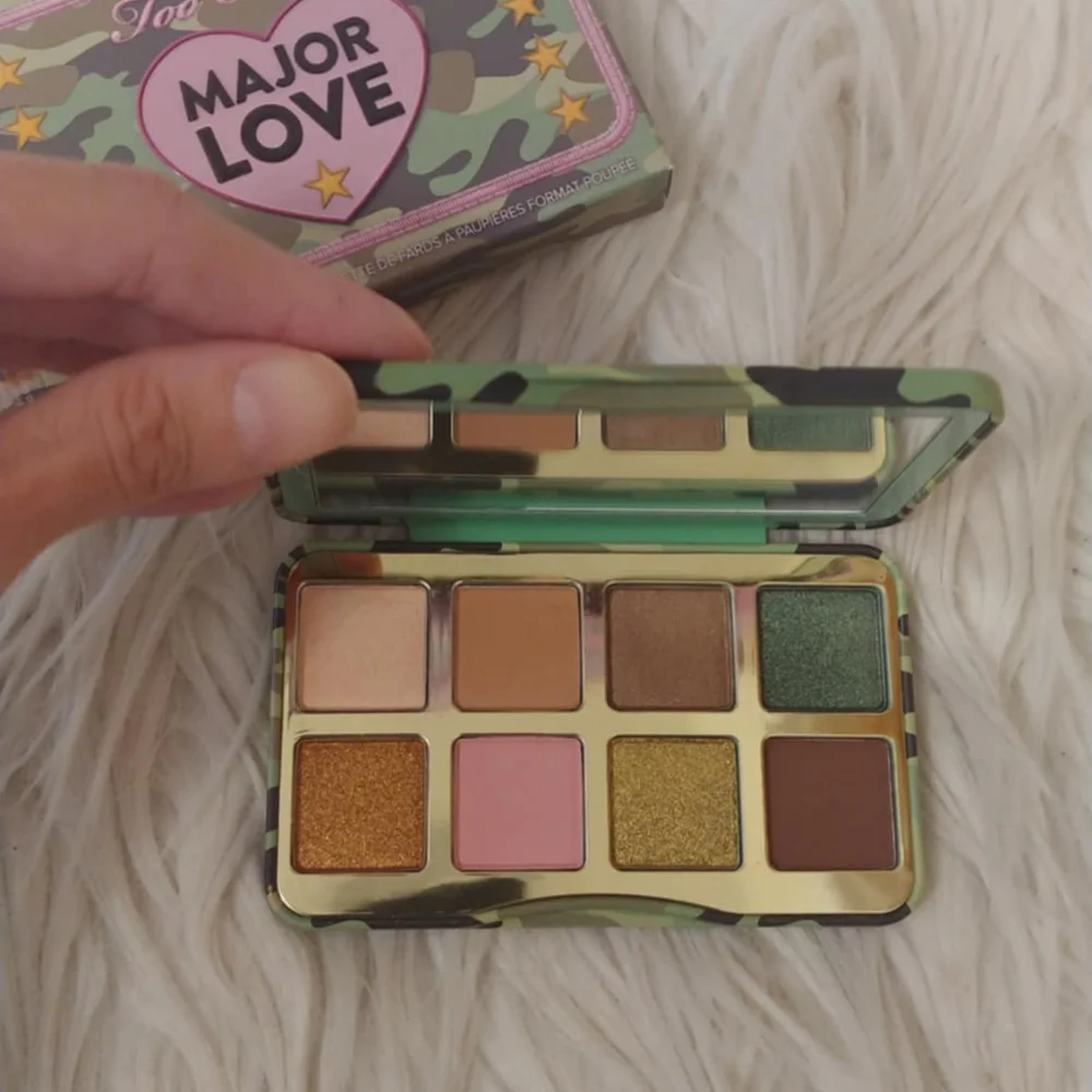 💚FIRM! NWT TOO FACED MAJOR LOVE EYESHADOW PALETTE (LIMITED EDITION)